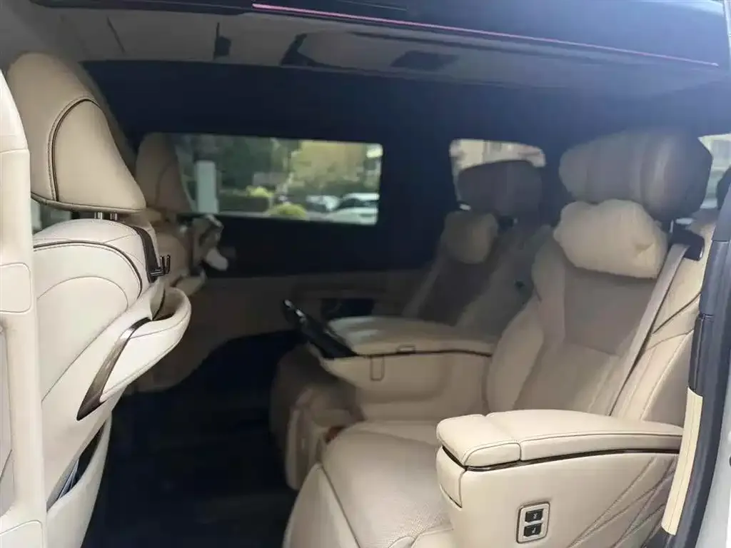 Toyota Alphard — фото 3