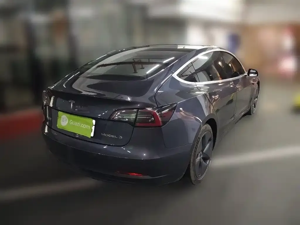 Tesla Model 3 — фото 6