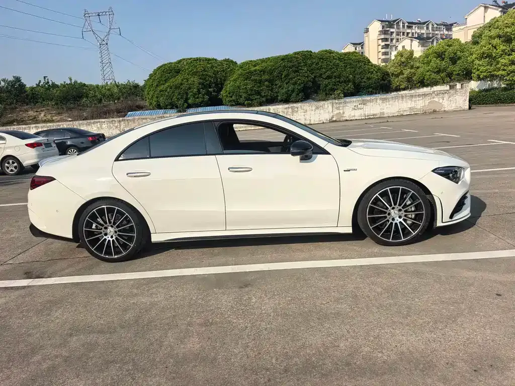 Mercedes-Benz CLA AMG — фото 8
