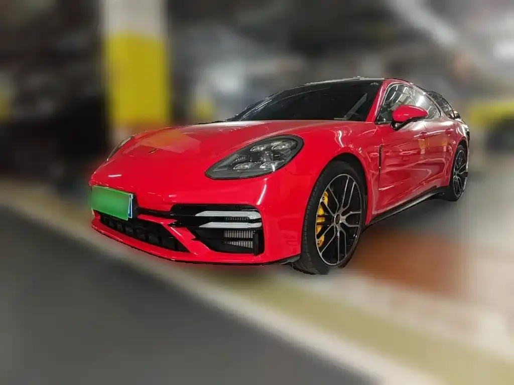 Porsche Panamera — фото 1