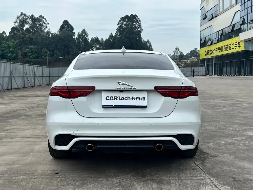 Jaguar XEL — фото 10