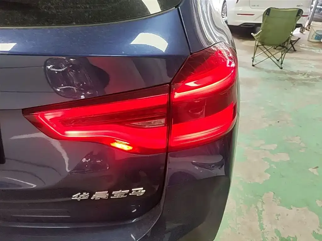 BMW iX3 — фото 2