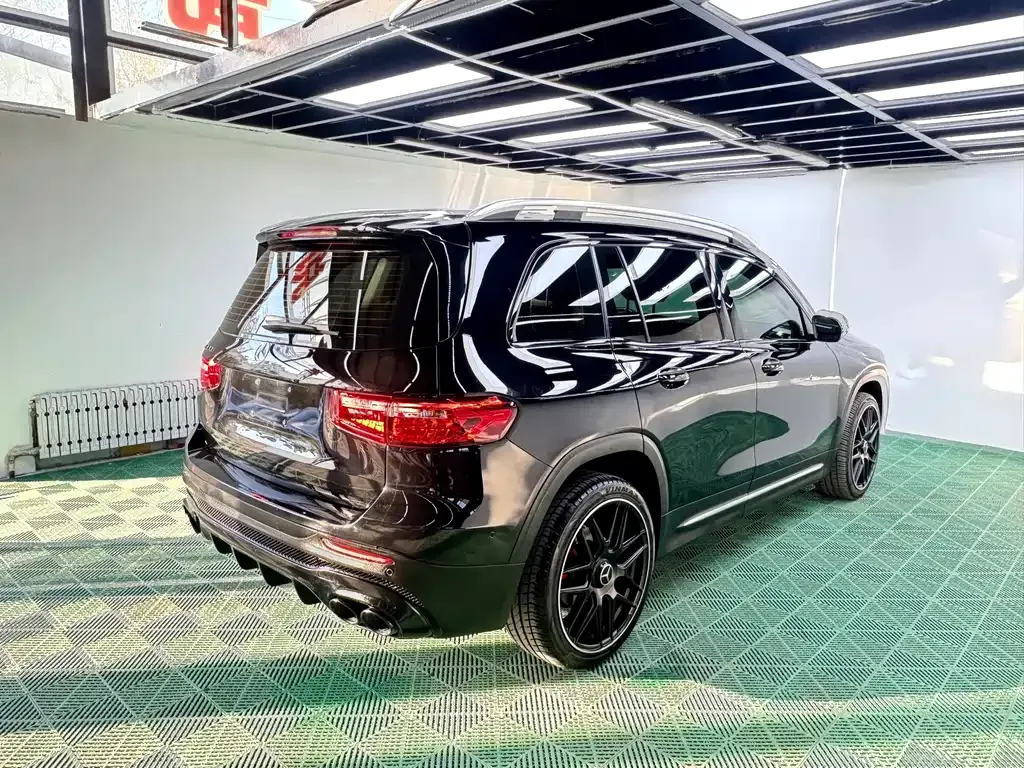 Mercedes-Benz GLB — фото 10