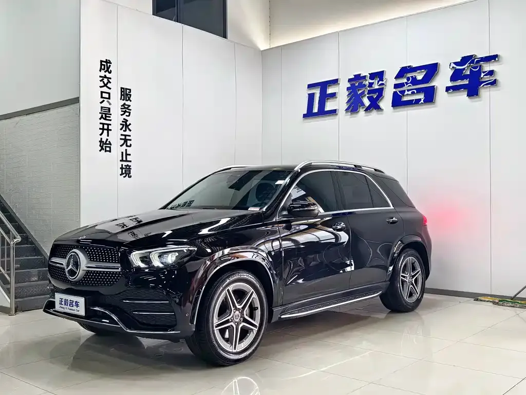 Mercedes-Benz GLE — фото 1