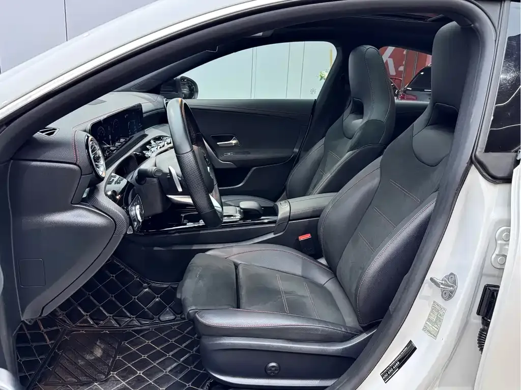 Mercedes-Benz CLA (Import) — фото 10