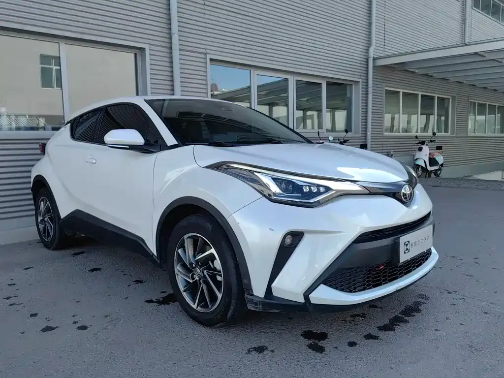Toyota C-HR — фото 6