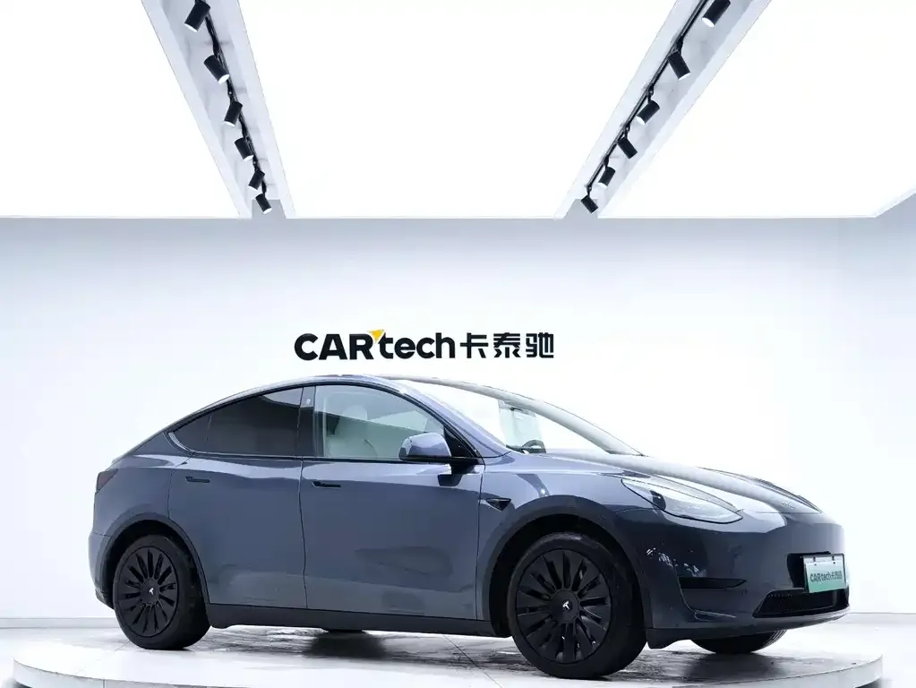 Tesla Model Y — фото 4