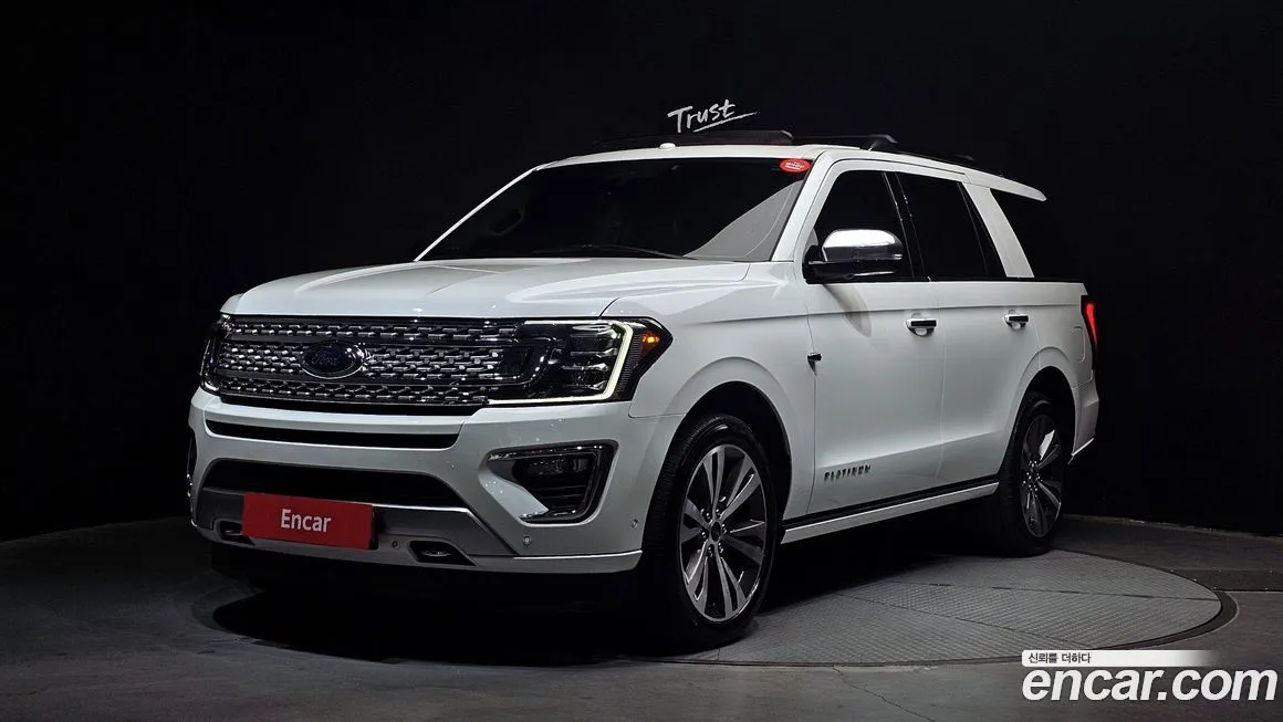 Ford Expedition — фото 1