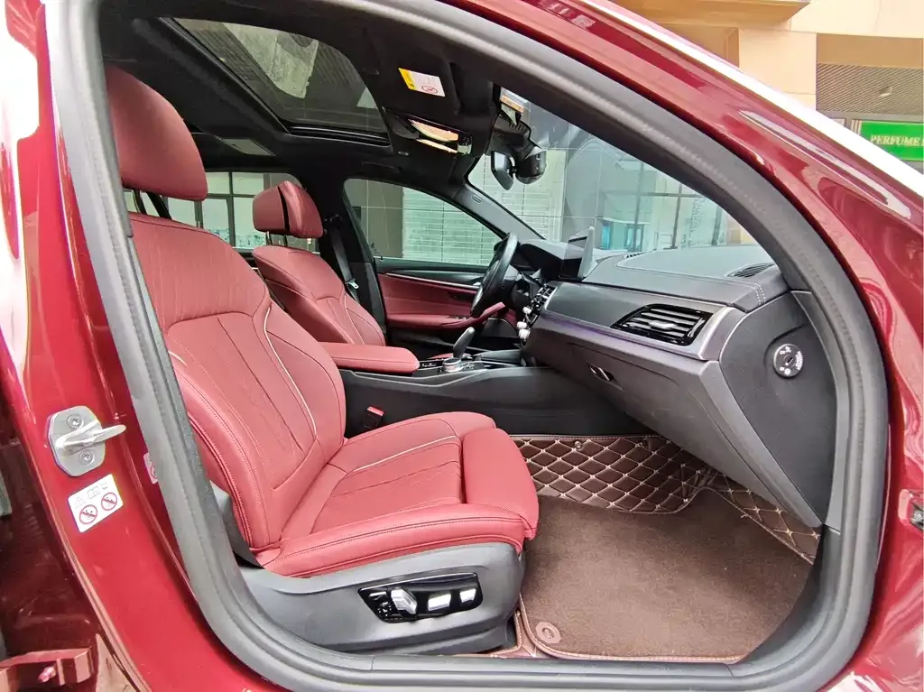 BMW 5 Series New Energy — фото 10