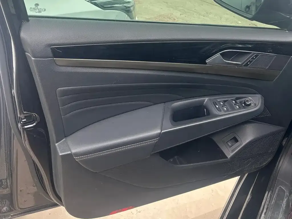 Volkswagen Passat — фото 2