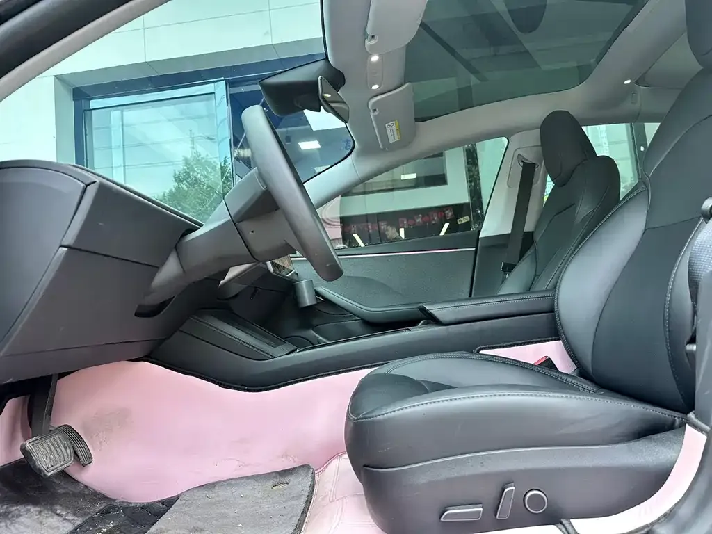 Tesla Model 3 — фото 2