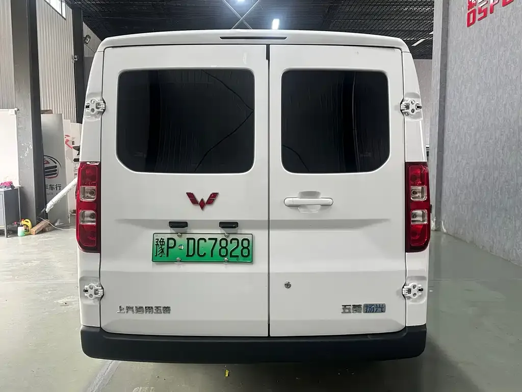 Wuling Yangguang — фото 10