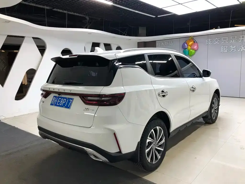 Geely Vision X6 — фото 9