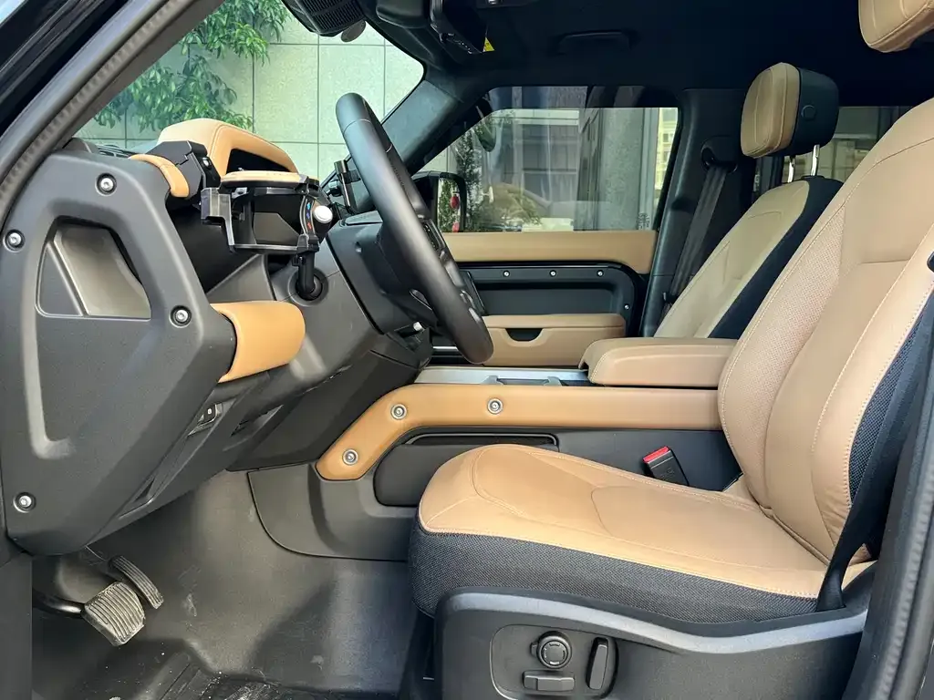 Land Rover Defender — фото 2
