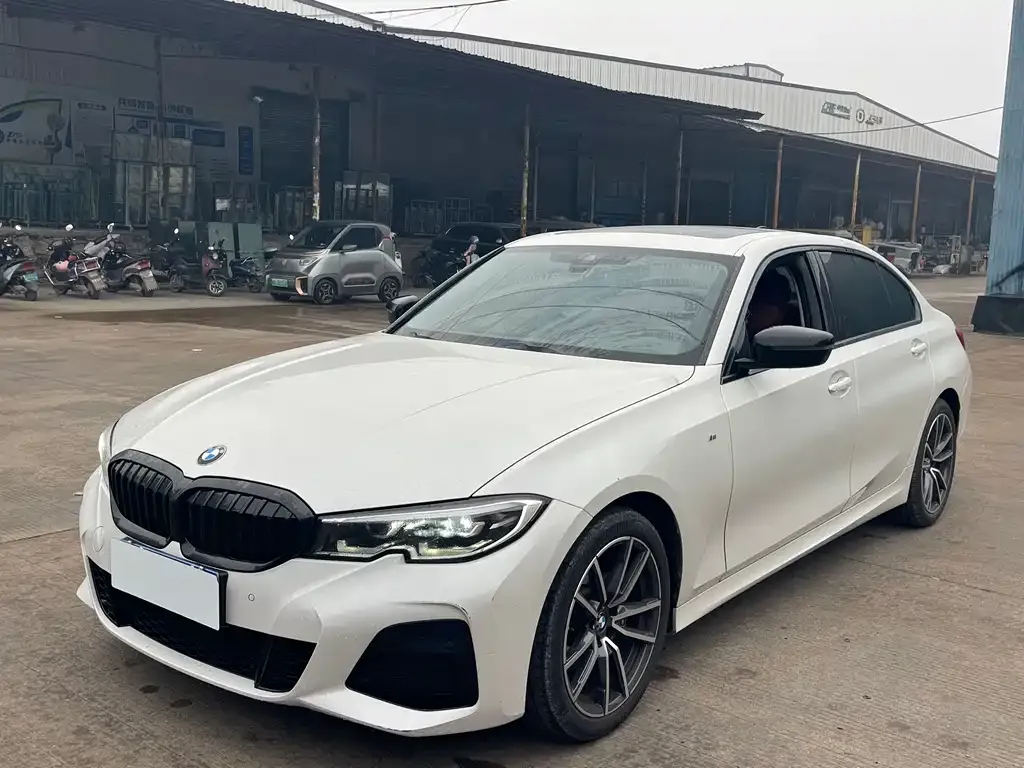 BMW 3 Series — фото 1