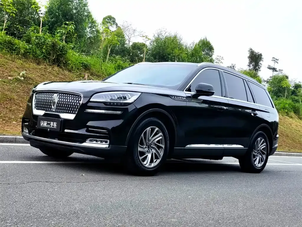 Lincoln Aviator — фото 1