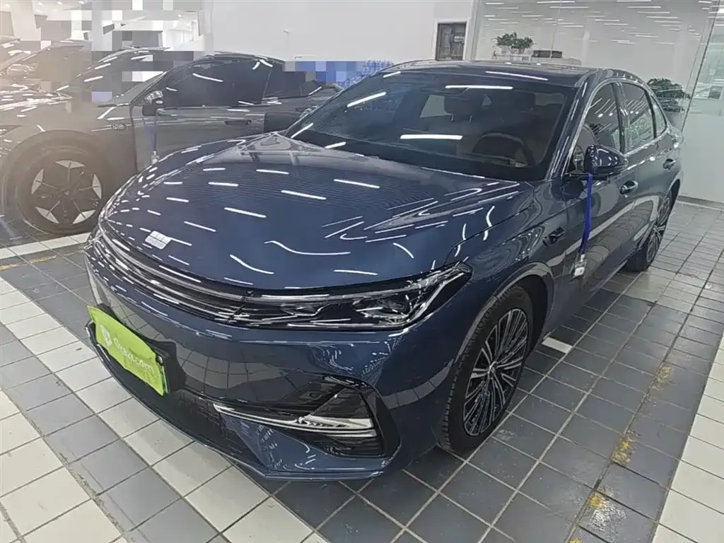 Geely Galaxy A7 — фото 1