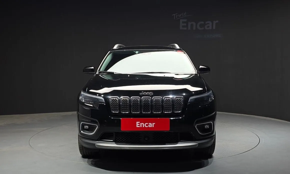 Jeep Cherokee — фото 2