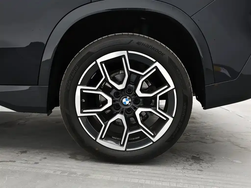 BMW X1 — фото 10