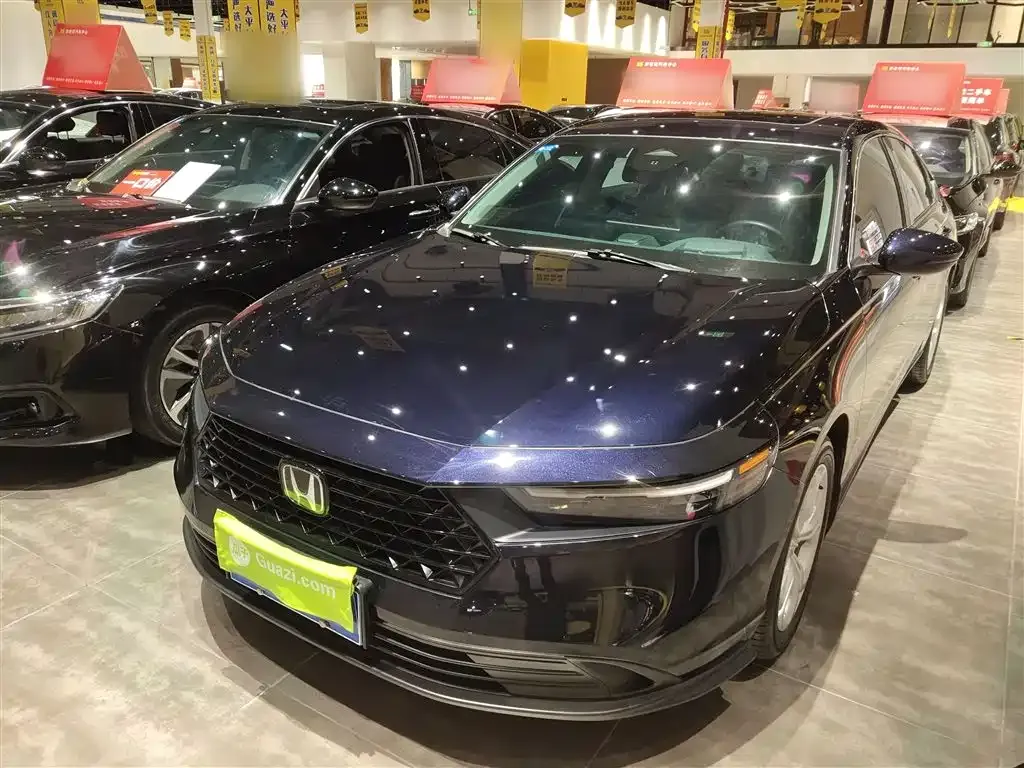 Honda Accord — фото 8