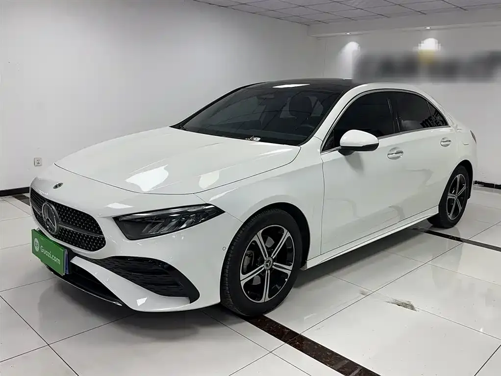 Mercedes-Benz A-Class — фото 1
