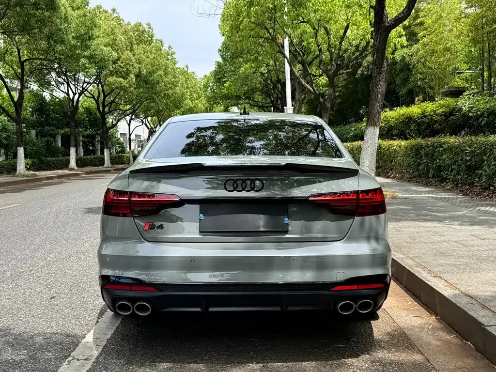 Audi S4 — фото 8