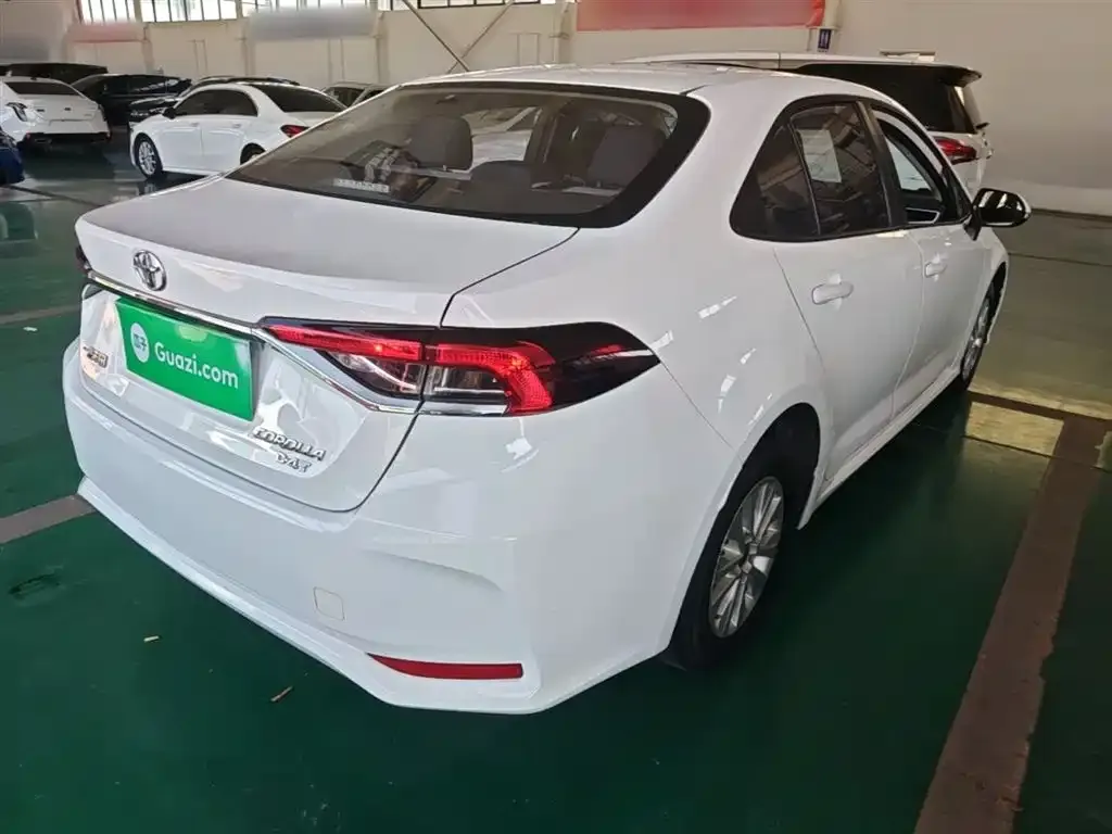 Toyota Corolla — фото 2