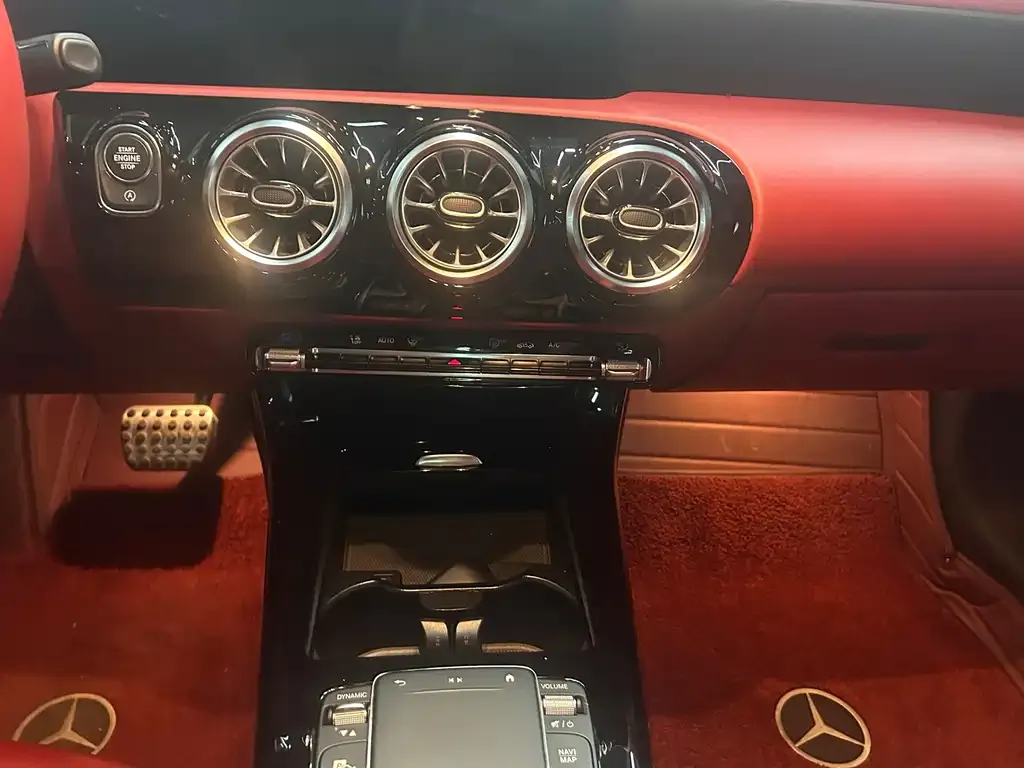 Mercedes-Benz CLA (Import) — фото 8