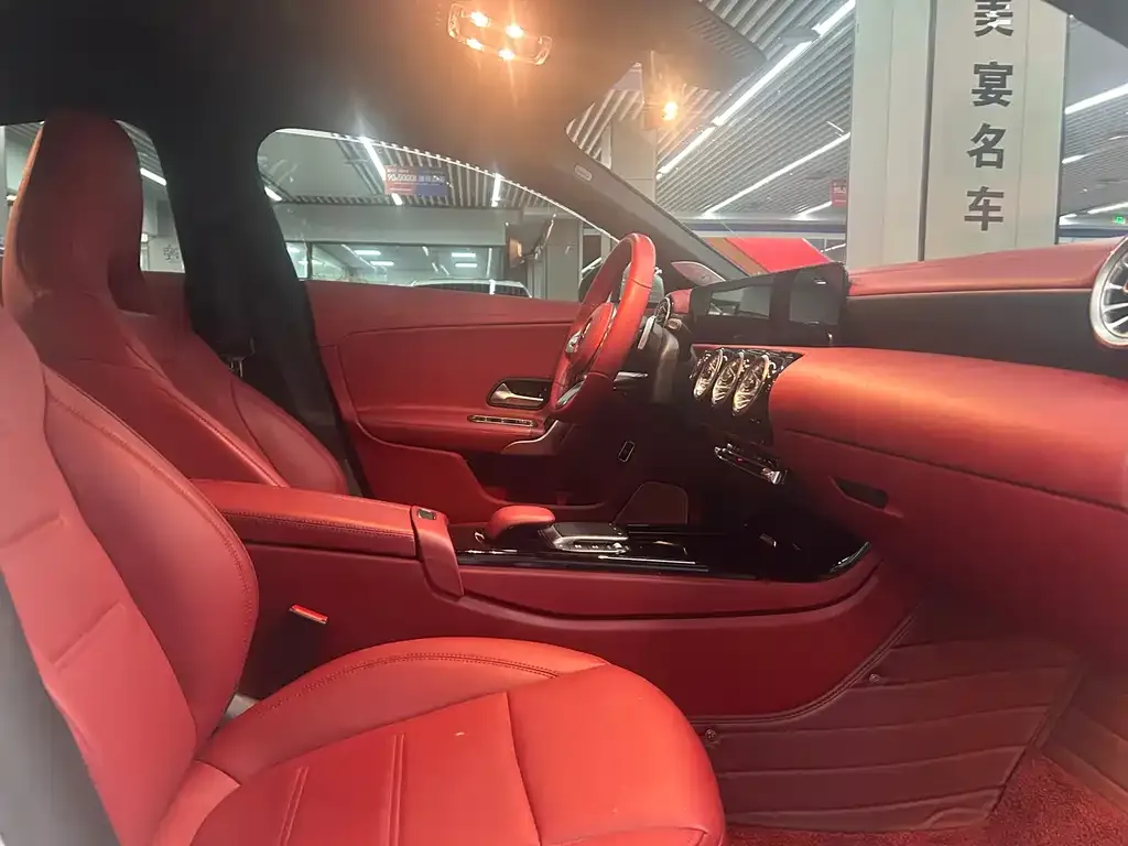 Mercedes-Benz CLA (Import) — фото 10