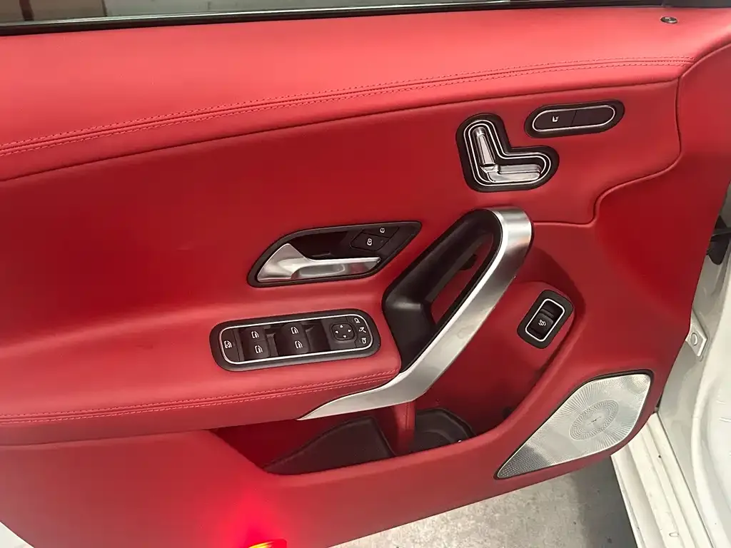 Mercedes-Benz CLA (Import) — фото 4