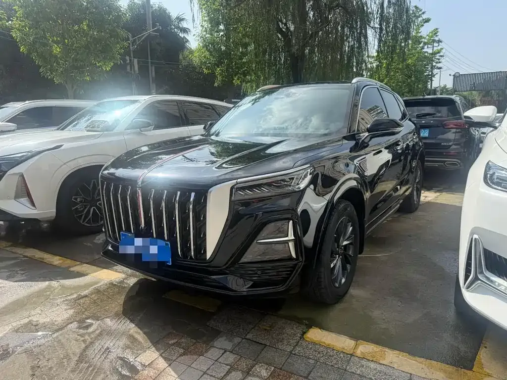 Hongqi HS5 — фото 1