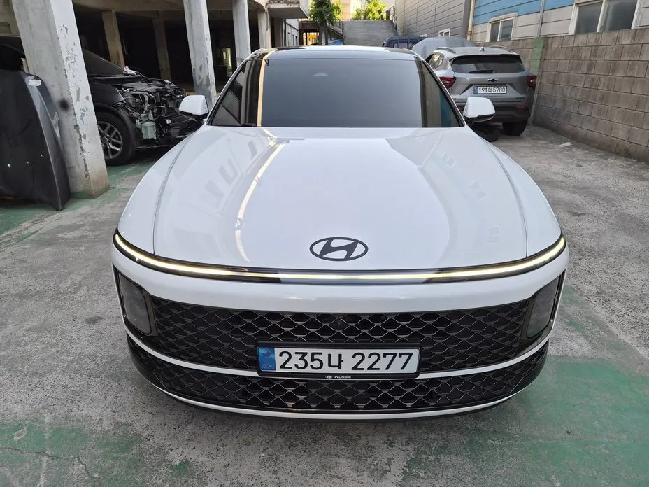 Hyundai Grandeur — фото 1