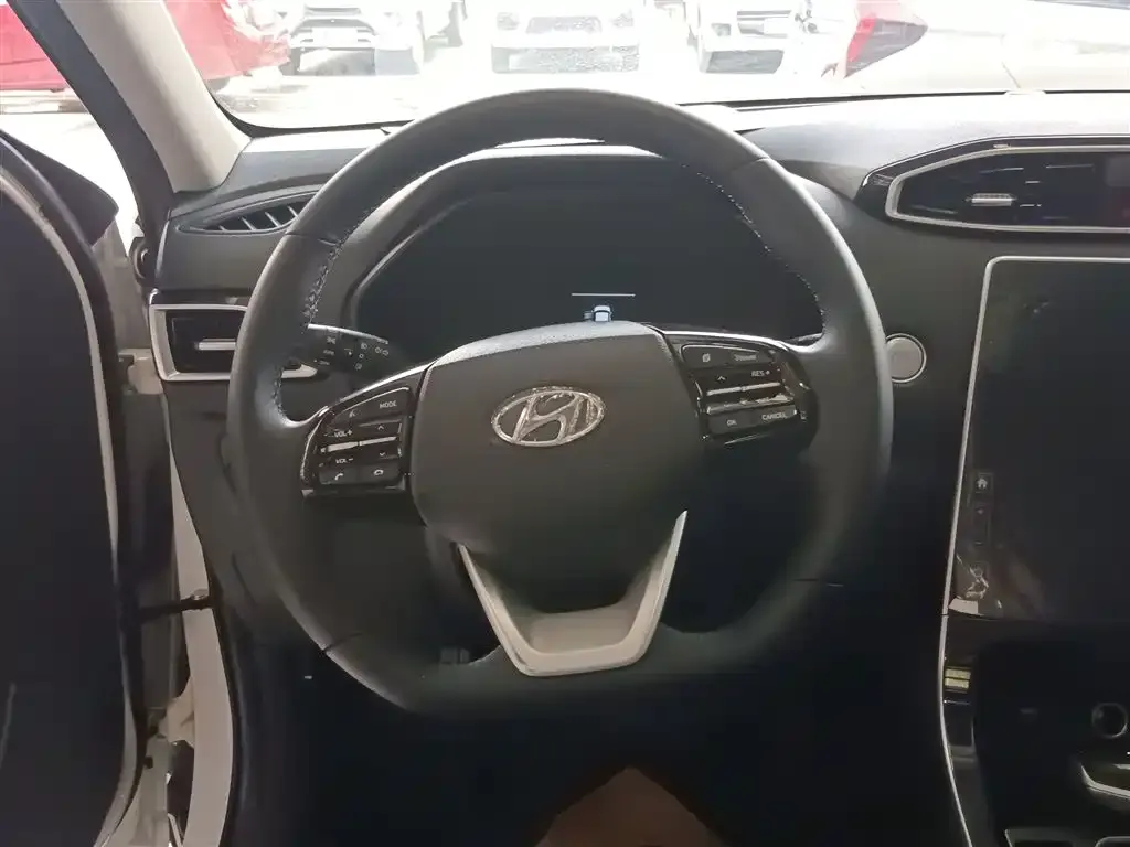 Hyundai ix25 — фото 2