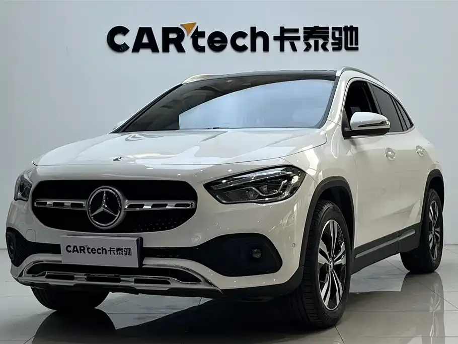 Mercedes-Benz GLA — фото 1