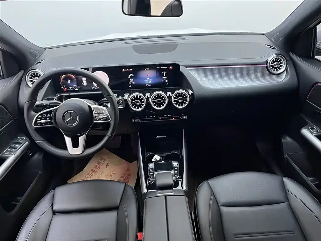 Mercedes-Benz GLA — фото 8