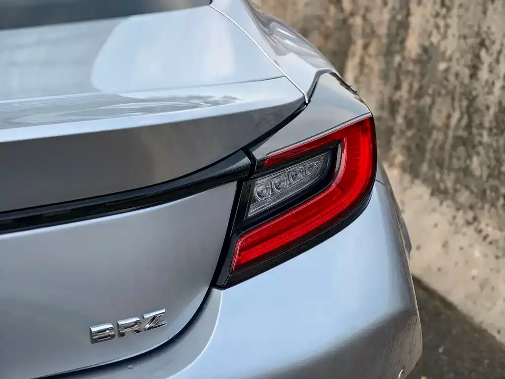 Subaru BRZ — фото 10