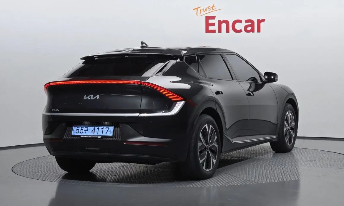 Kia EV6 — фото 9