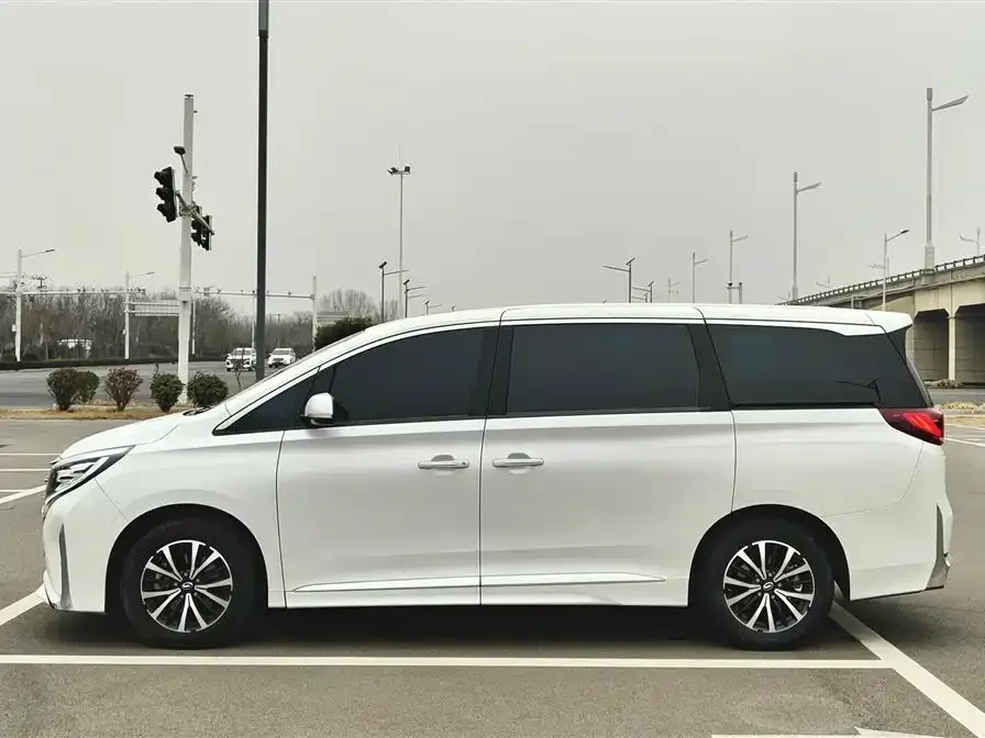 GAC Motor Trumpchi M8 — фото 3