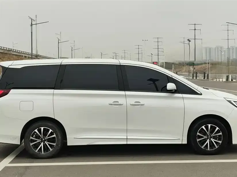 GAC Motor Trumpchi M8 — фото 2