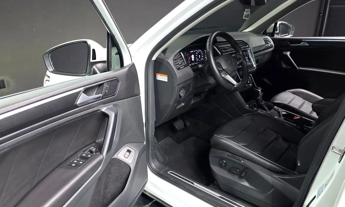 Volkswagen Tiguan — фото 6