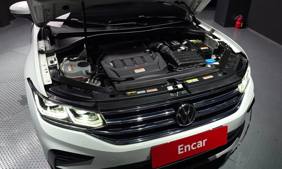 Volkswagen Tiguan — фото 8