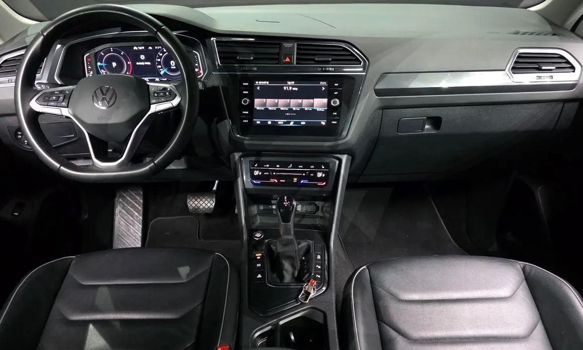 Volkswagen Tiguan — фото 7