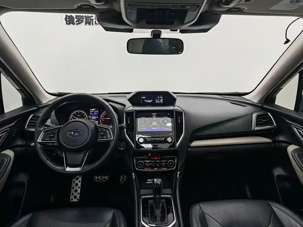Subaru Forester — фото 10