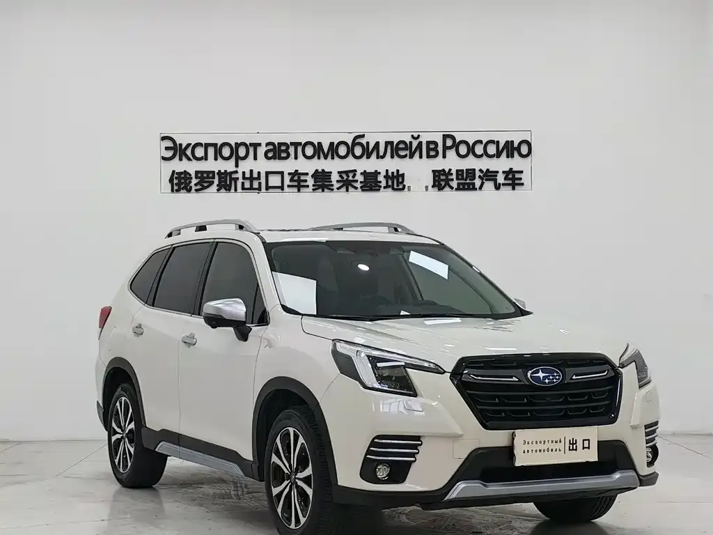 Subaru Forester — фото 5