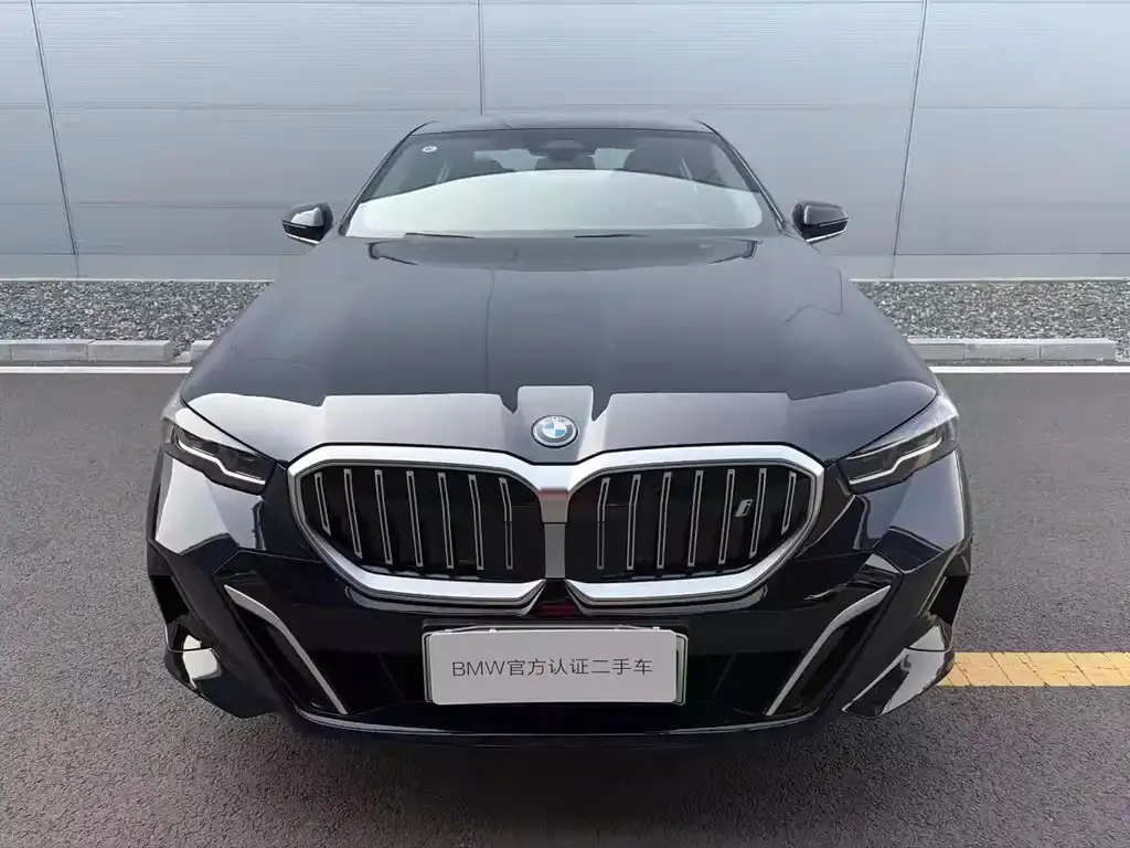 BMW i5 — фото 7