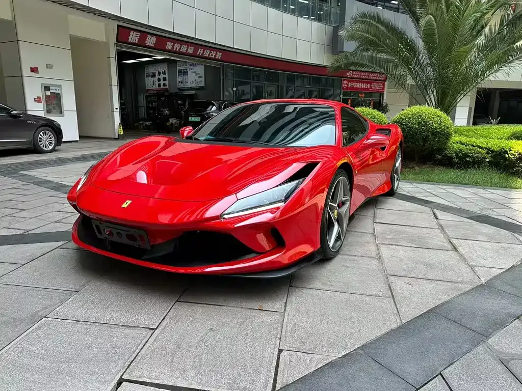 Ferrari F8 — фото 1