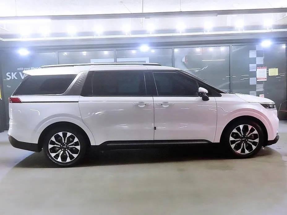 Kia Carnival — фото 5