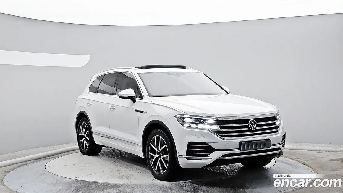 Volkswagen Touareg — фото 4
