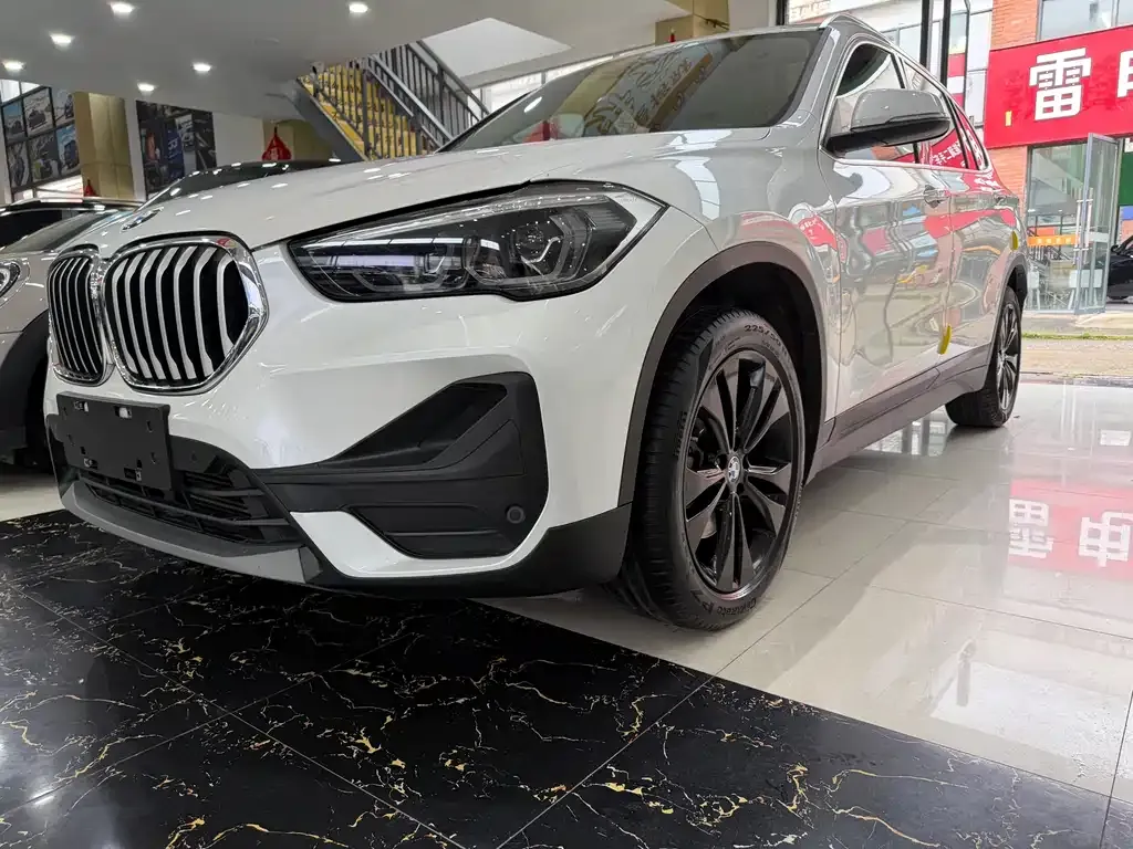 BMW X1 — фото 4