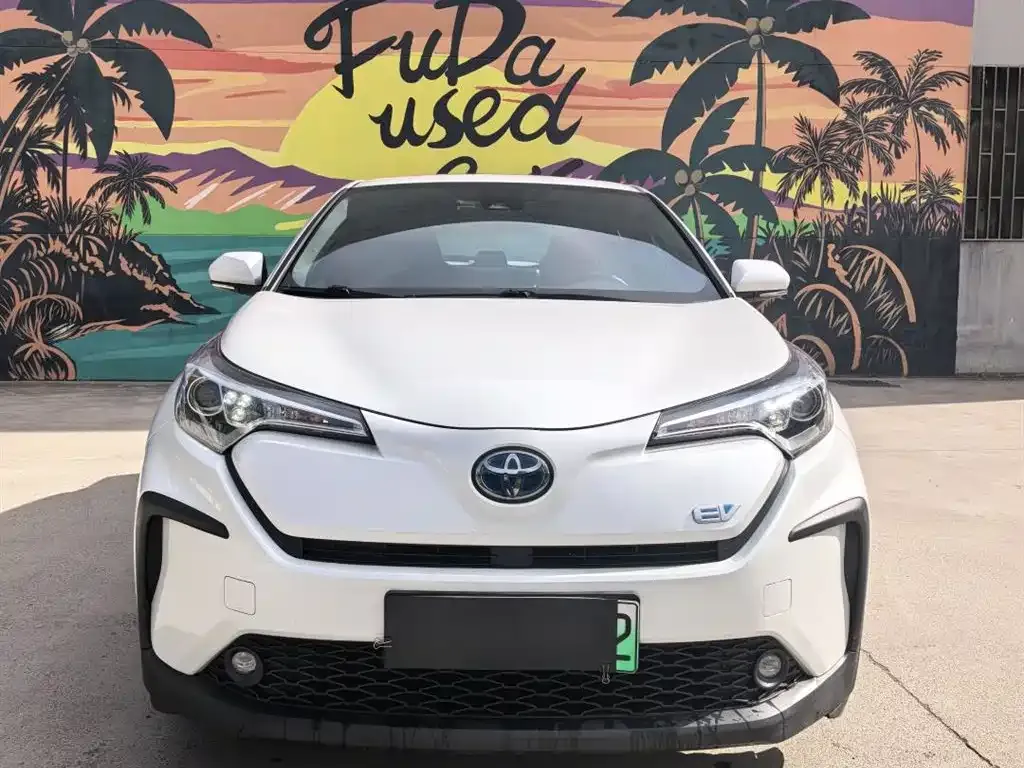 Toyota C-HR EV — фото 9